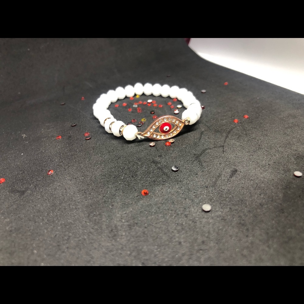 Pearl evil eye bracelet